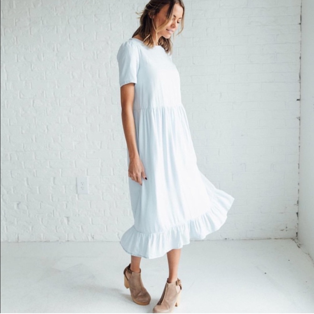 Clad and Cloth The Bonnie Dress Light Blue. Size XSmall. EUC